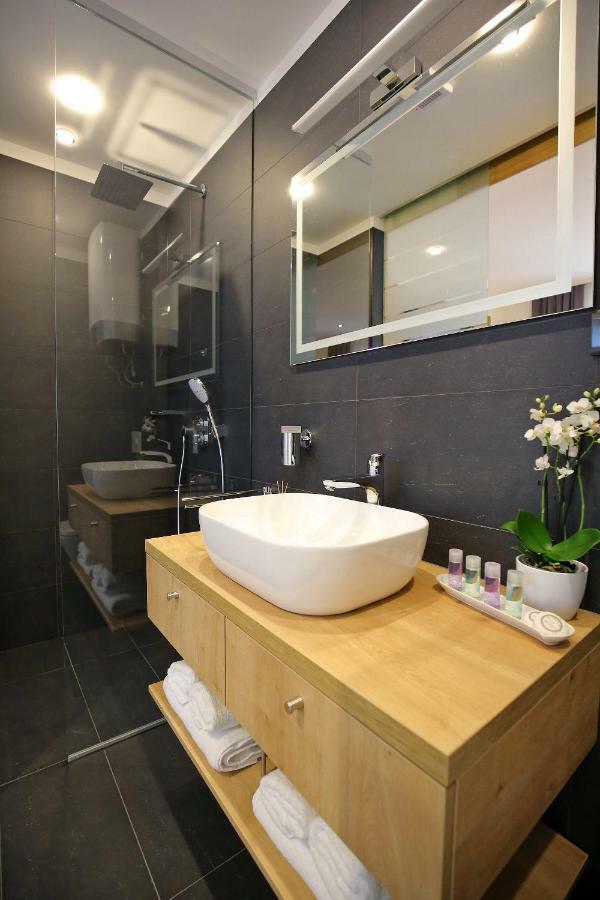 Rooms Bura I Jugo Zadar Exterior photo